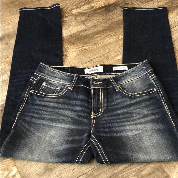 Daytrip Denim - Daytrip Virgo straight buckle jeans nwot new